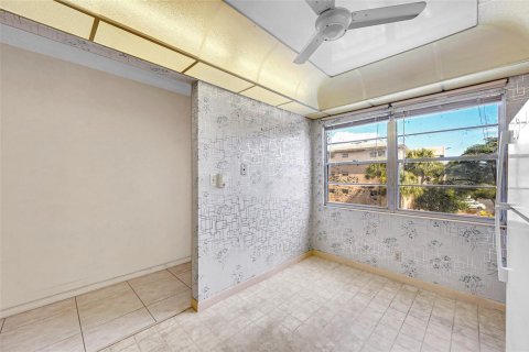 Condominio en venta en Coconut Creek, Florida, 2 dormitorios, 119.94 m2 № 2084783 - foto 11