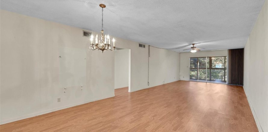 Condominio en Coconut Creek, Florida, 2 dormitorios  № 2084783