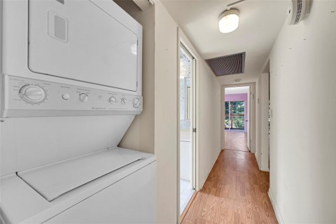 Condominio en venta en Coconut Creek, Florida, 2 dormitorios, 119.94 m2 № 2084783 - foto 20