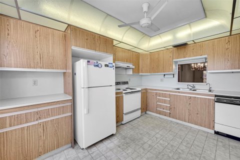 Condominio en venta en Coconut Creek, Florida, 2 dormitorios, 119.94 m2 № 2084783 - foto 9