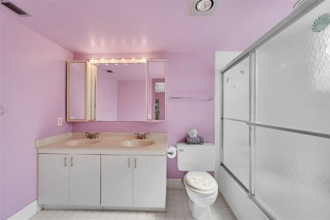 Condominio en venta en Coconut Creek, Florida, 2 dormitorios, 119.94 m2 № 2084783 - foto 17