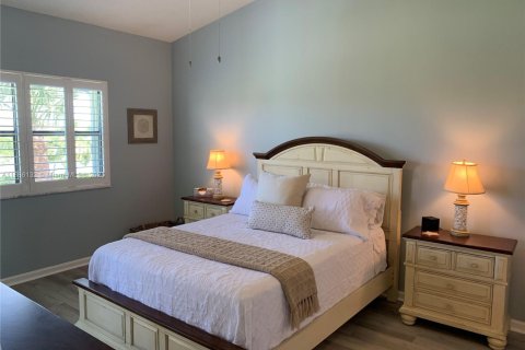 Condo in Stuart, Florida, 2 bedrooms  № 1946015 - photo 22