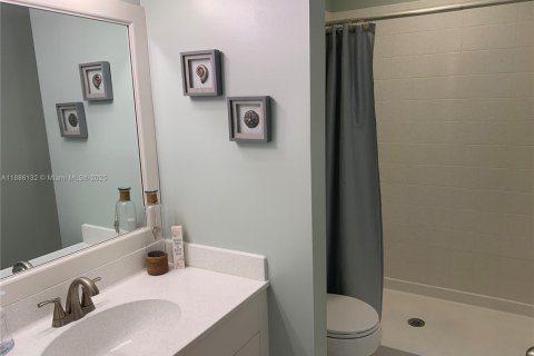 Condo in Stuart, Florida, 2 bedrooms  № 1946015 - photo 28