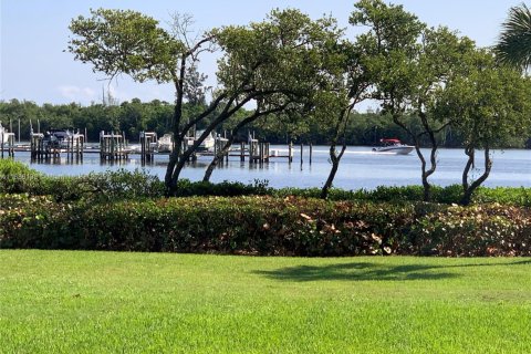 Condo in Stuart, Florida, 2 bedrooms  № 1946015 - photo 3