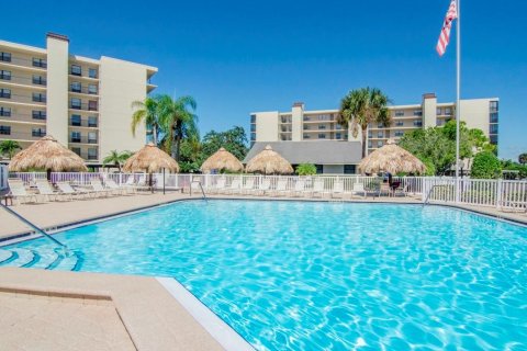 Copropriété à vendre à Clearwater, Floride: 2 chambres, 99.41 m2 № 2225069 - photo 20