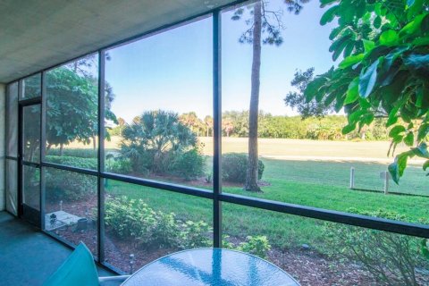 Copropriété à vendre à Clearwater, Floride: 2 chambres, 99.41 m2 № 2225069 - photo 16