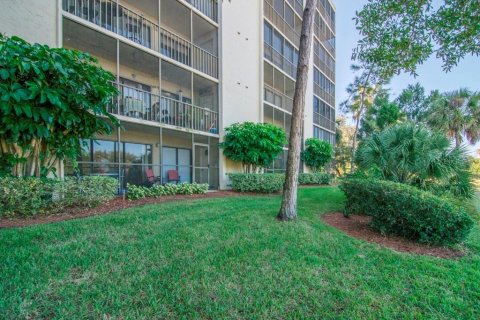 Copropriété à vendre à Clearwater, Floride: 2 chambres, 99.41 m2 № 2225069 - photo 17