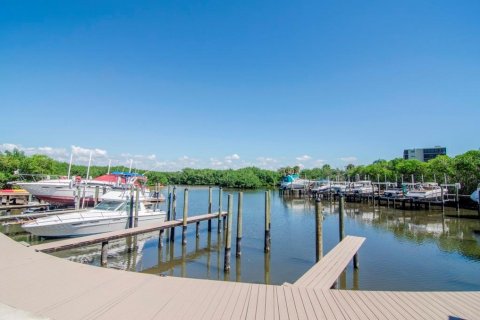 Copropriété à vendre à Clearwater, Floride: 2 chambres, 99.41 m2 № 2225069 - photo 30