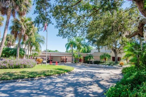 Copropriété à vendre à Clearwater, Floride: 2 chambres, 99.41 m2 № 2225069 - photo 21