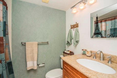 Copropriété à vendre à Clearwater, Floride: 2 chambres, 99.41 m2 № 2225069 - photo 13