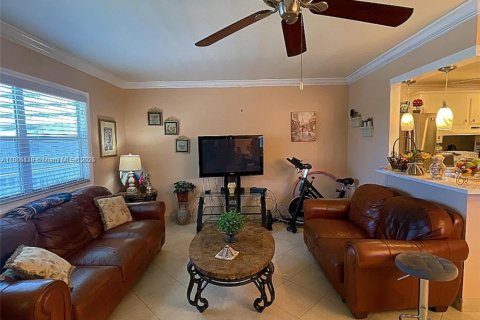 Condominio en venta en Delray Beach, Florida, 1 dormitorio, 66.89 m2 № 1739790 - foto 3