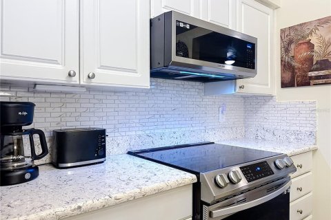 Townhouse in Sanford, Florida 2 bedrooms, 103.68 sq.m. № 1879513 - photo 14
