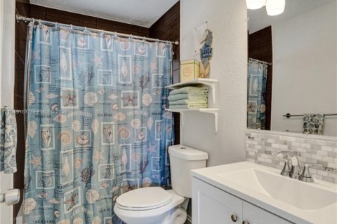 Снять в аренду виллу или дом в Дания-Бич, Флорида 3 спальни, 154.59м2, № 2005097 - фото 16