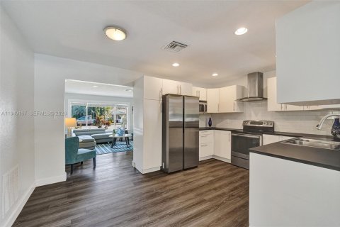 Снять в аренду виллу или дом в Дания-Бич, Флорида 3 спальни, 154.59м2, № 2005097 - фото 27