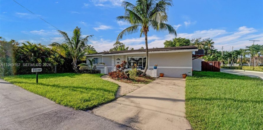 Дом в Дания-Бич, Флорида 3 спальни, 154.59м2 № 2005097