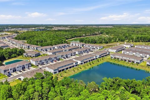 Touwnhouse à vendre à Wesley Chapel, Floride: 3 chambres, 155.43 m2 № 2097355 - photo 9