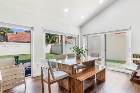 Casa en venta en West Palm Beach, Florida, 3 dormitorios, 180.69 m2 № 1984062 - foto 9