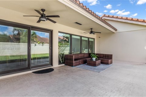 Casa en venta en West Palm Beach, Florida, 3 dormitorios, 180.69 m2 № 1984062 - foto 17