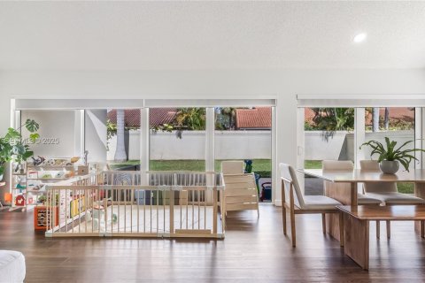 Casa en venta en West Palm Beach, Florida, 3 dormitorios, 180.69 m2 № 1984062 - foto 13