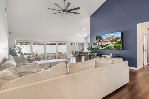 Casa en venta en West Palm Beach, Florida, 3 dormitorios, 180.69 m2 № 1984062 - foto 6