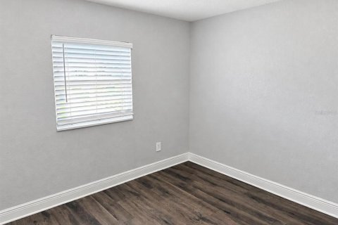 Immobilier commercial à vendre à Winter Garden, Floride: 7 chambres, 208.57 m2 № 2434894 - photo 8