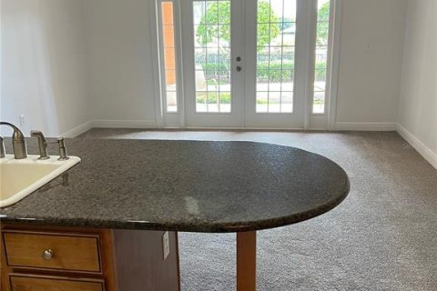 Condo in Four Corners, Florida, 3 bedrooms  № 1912333 - photo 12