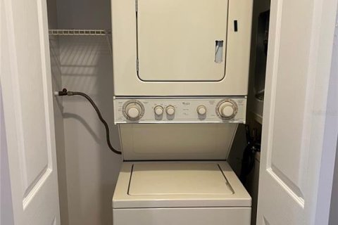 Condo in Four Corners, Florida, 3 bedrooms  № 1912333 - photo 13