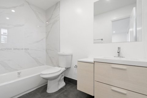 Townhouse in Coral Springs, Florida 3 bedrooms, 153.29 sq.m. № 2040501 - photo 9