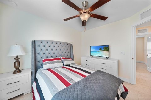 House in North Port, Florida 3 bedrooms, 132.57 sq.m. № 1652000 - photo 18