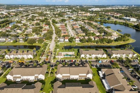Townhouse in Brandon, Florida 2 bedrooms, 138.98 sq.m. № 1870253 - photo 26