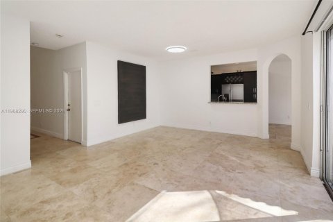 Townhouse in Pembroke Pines, Florida 3 bedrooms, 155.33 sq.m. № 2091198 - photo 8