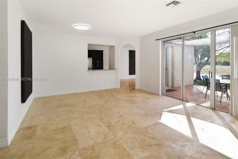 Townhouse in Pembroke Pines, Florida 3 bedrooms, 155.33 sq.m. № 2091198 - photo 7