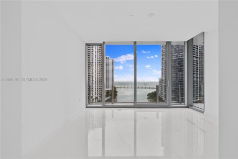 Condo in Miami, Florida, 2 bedrooms  № 2052925 - photo 18