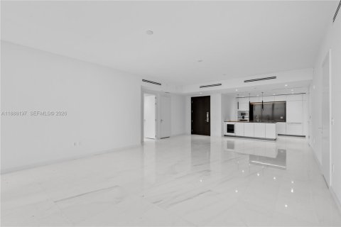 Condo in Miami, Florida, 2 bedrooms  № 2052925 - photo 12