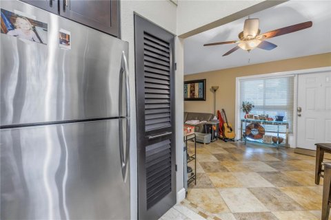 Propiedad comercial en venta en Largo, Florida, 2 dormitorios, 122.63 m2 № 1657356 - foto 14