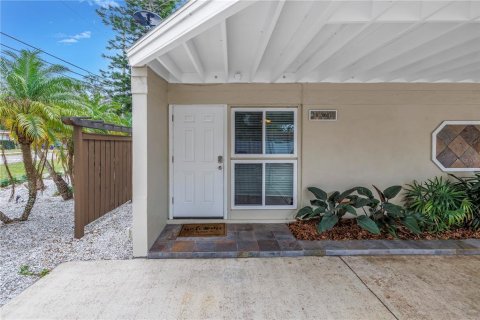 Propiedad comercial en venta en Largo, Florida, 2 dormitorios, 122.63 m2 № 1657356 - foto 3