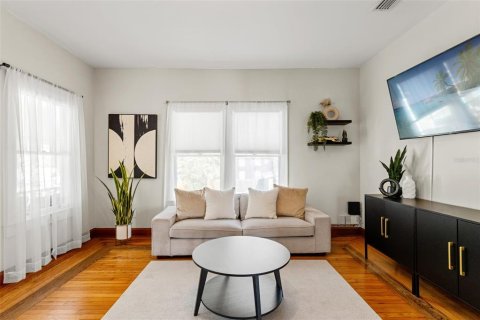 Appartement à louer à Tampa, Floride: 2 chambres, 92.53 m2 № 2416351 - photo 3
