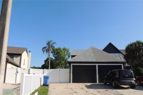 Adosado en Tampa, Florida 3 dormitorios, 148.83 m2 № 2105242