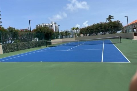 Condo in Fort Lauderdale, Florida, 1 bedroom  № 1229285 - photo 1