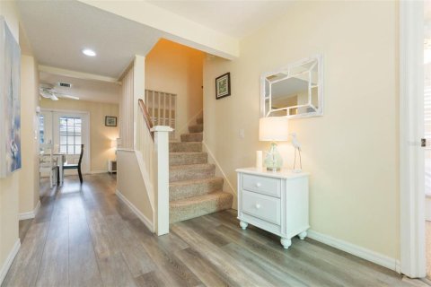 Casa en alquiler en Tampa, Florida, 5 dormitorios, 176.89 m2 № 1911790 - foto 5