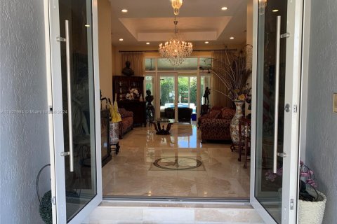 Casa en venta en Miami, Florida, 6 dormitorios, 350.24 m2 № 211909 - foto 22