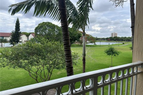 Copropriété à louer à Miami, Floride: 3 chambres, 124.49 m2 № 2084269 - photo 19