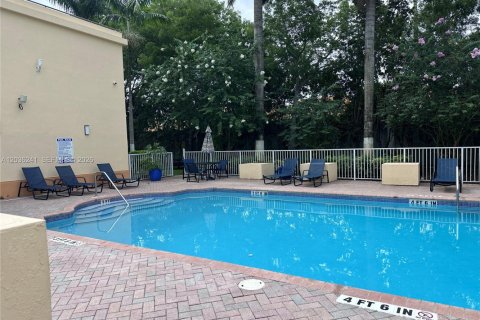 Copropriété à louer à Miami, Floride: 3 chambres, 124.49 m2 № 2084269 - photo 22