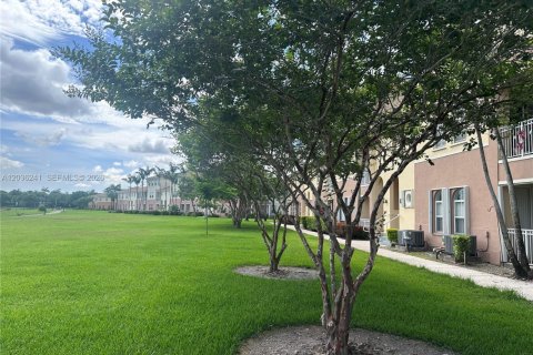 Copropriété à louer à Miami, Floride: 3 chambres, 124.49 m2 № 2084269 - photo 24