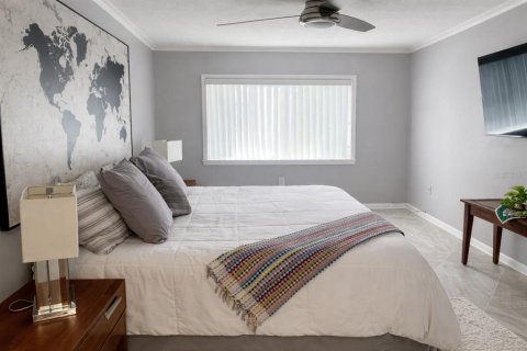 Condo in Saint Petersburg, Florida, 1 bedroom № 2103114 - photo 7