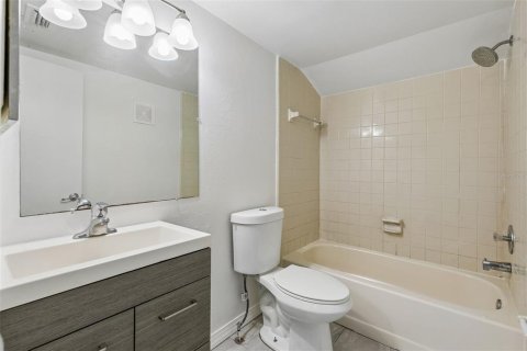 Купить таунхаус в Орландо, Флорида 4 комнаты, 96.99м2, № 2291210 - фото 17