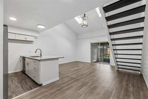Купить таунхаус в Орландо, Флорида 4 комнаты, 96.99м2, № 2291210 - фото 6