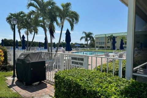 Copropriété à vendre à Boynton Beach, Floride: 2 chambres, 111.48 m2 № 708243 - photo 1