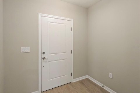 Touwnhouse à louer à Palmetto, Floride: 3 chambres, 147.53 m2 № 2396088 - photo 4