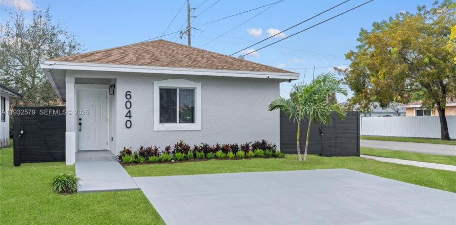 Villa ou maison à Miami, Floride 3 chambres, 104.05 m2 № 1991135